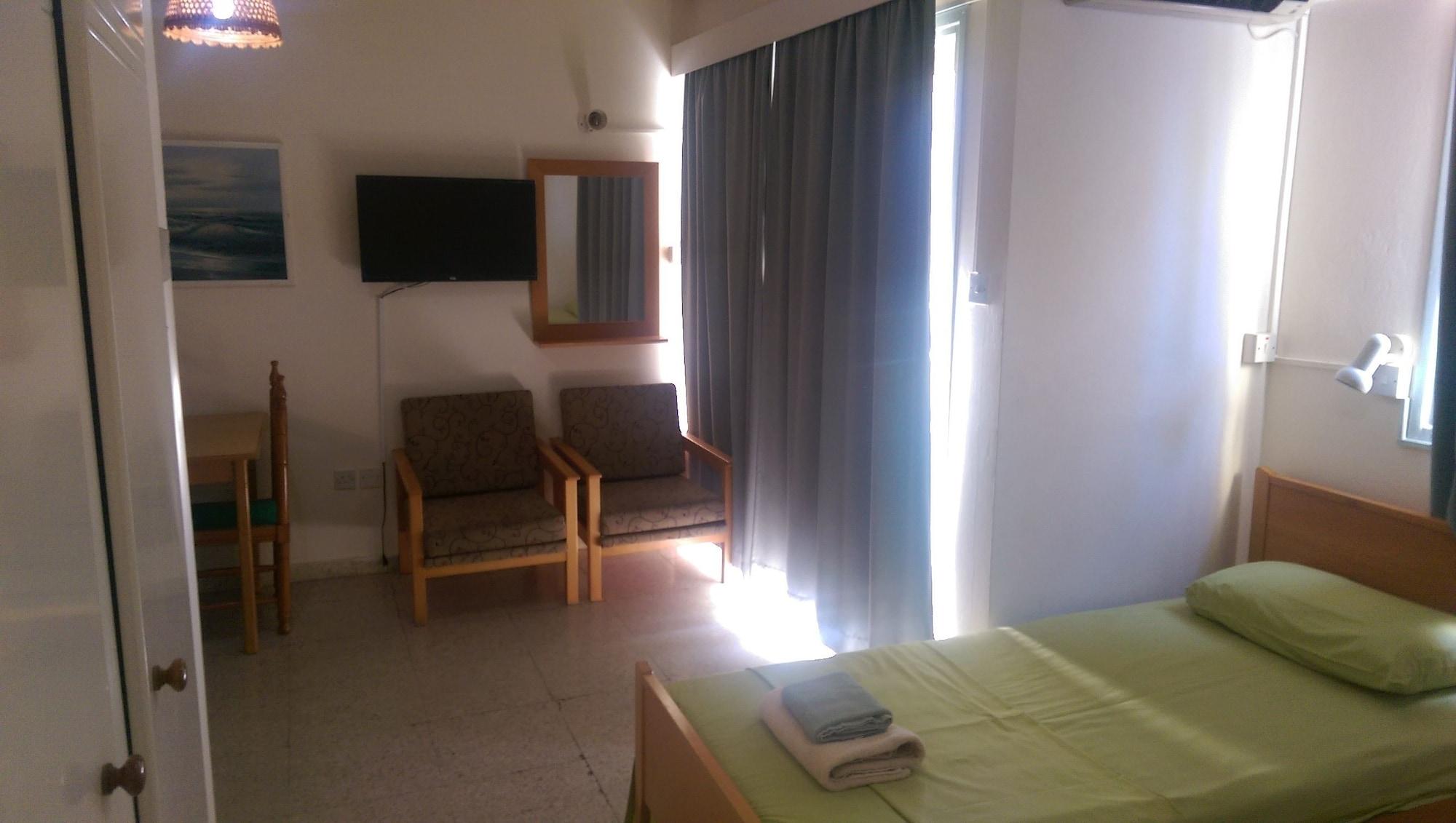 Barbara Tourist Apartments Agia Napa Buitenkant foto