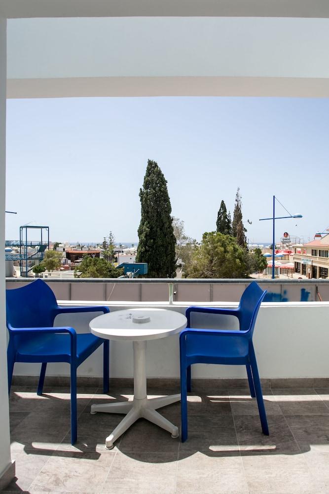 Barbara Tourist Apartments Agia Napa Buitenkant foto